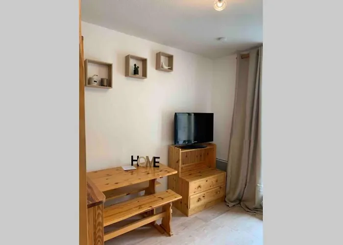 Chaleureux Et Ensoleille ! Апартаменты *